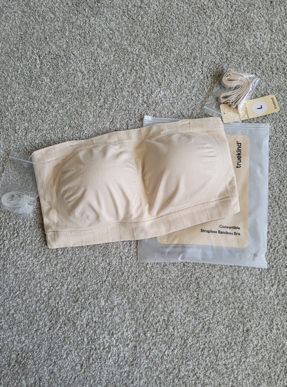 Truekind Bandeau Strapless Bra, NEW, with Clear & Cream Convertible Sraps, Large